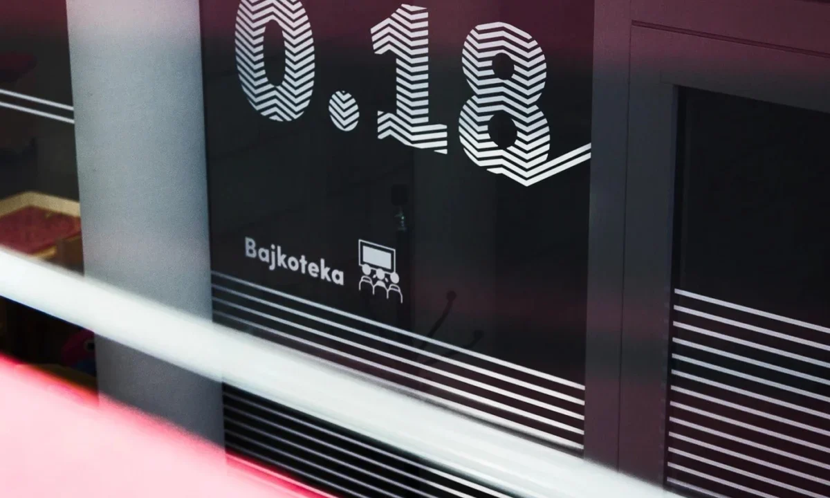 Mediateka Tychy Unveils Groundbreaking Wayfinding System by Blank Studio, Redefining Safety and Spatial Navigation