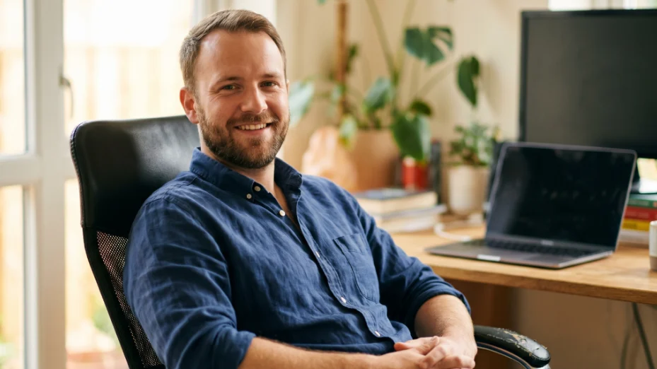 The Evolution of the Solo Agency Model Leveraging Artificial Intelligence in the Digital Marketing Sector